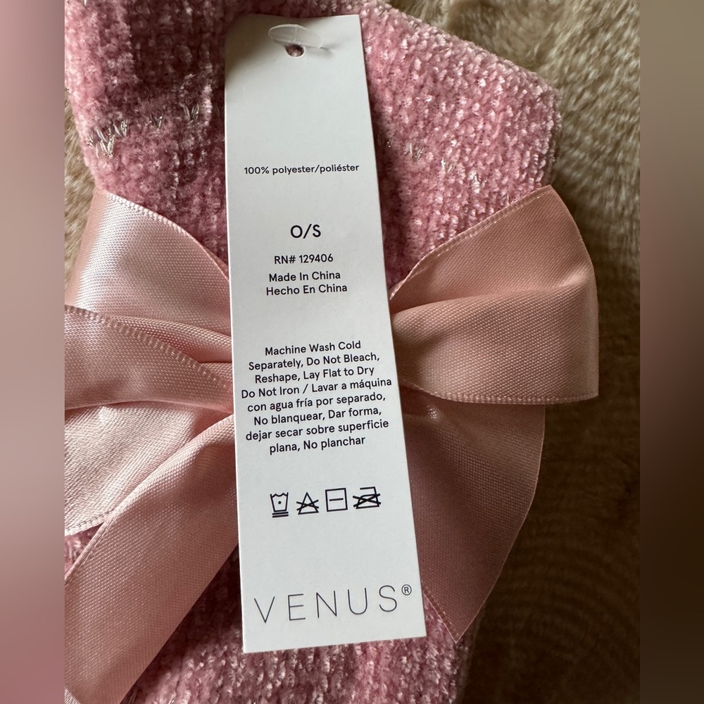 VENUS Two Pair Soft Velour Sock Set - Picture 4 of 4